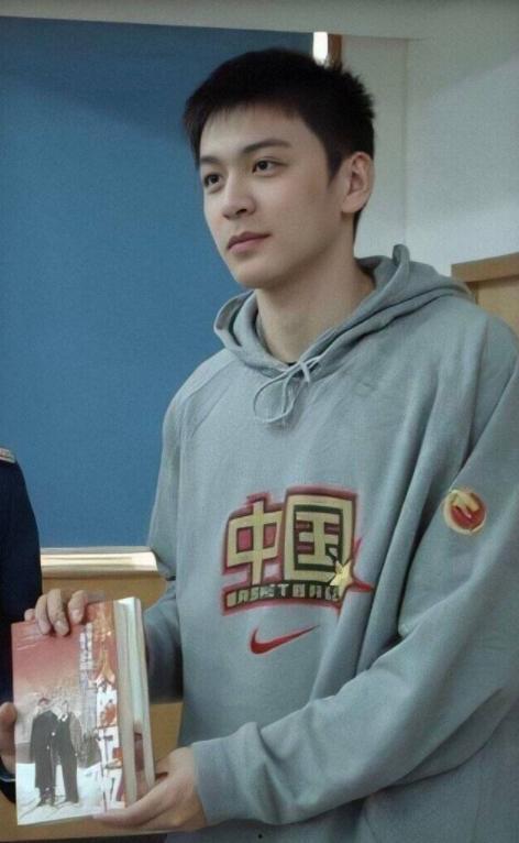 帅哥小丁丁真实照片,阳光帅气，魅力四溢的青春面孔